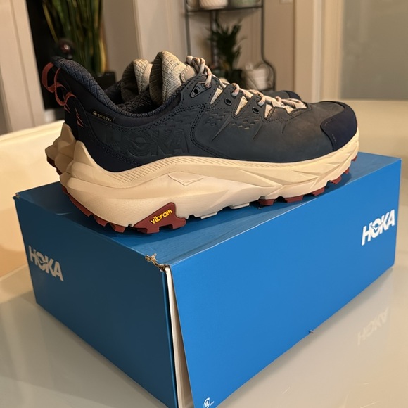 Hoka One One - Size M 10/L 11.5 - Picture 4 of 8